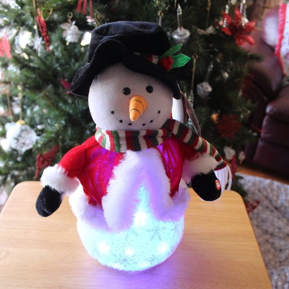 Winter Wonder Lane Light and Sound Snowman - Picture 2 of 4